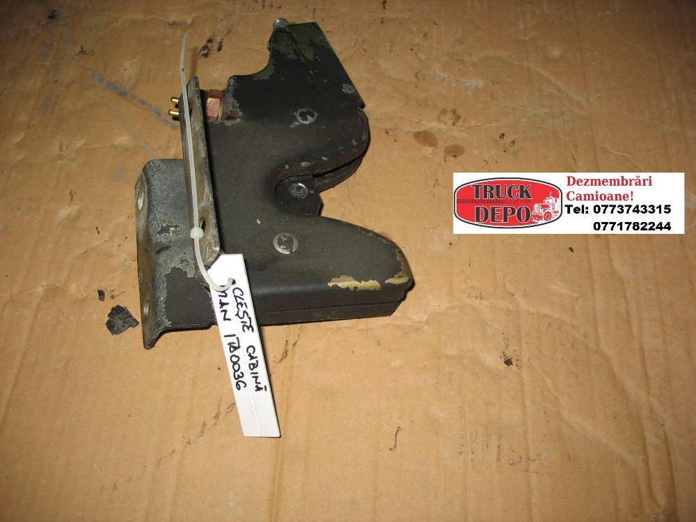 dezmembrari camion Cleste cabina MAN 12.220