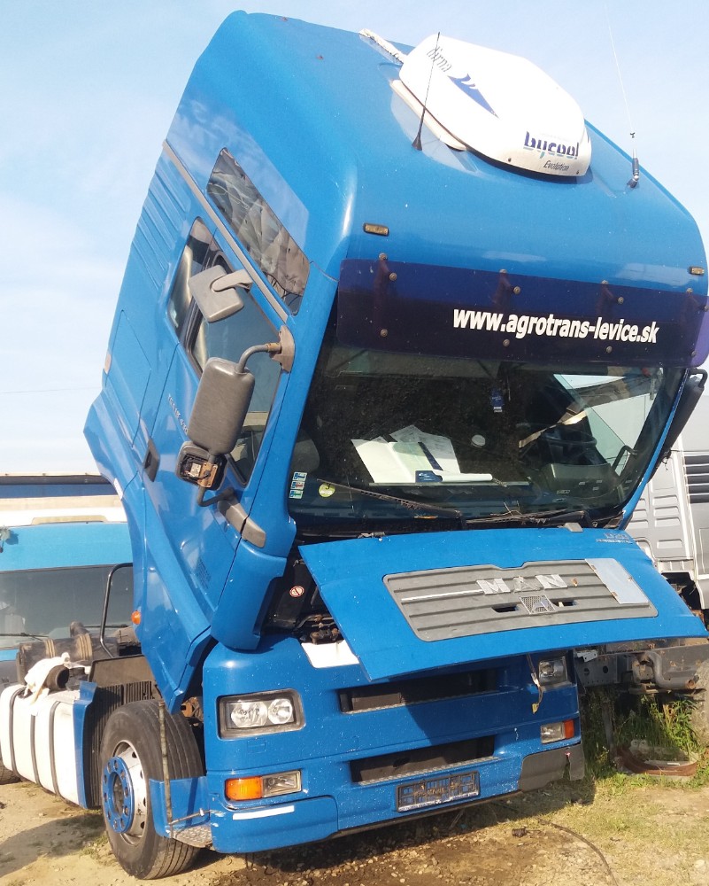 dezmembrari camion MAN TGA 430