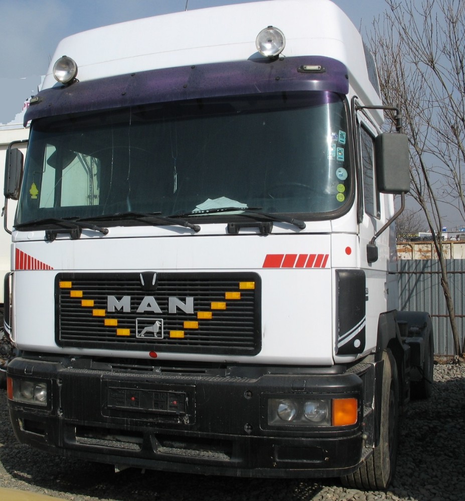 dezmembrari camion MAN 19.403
